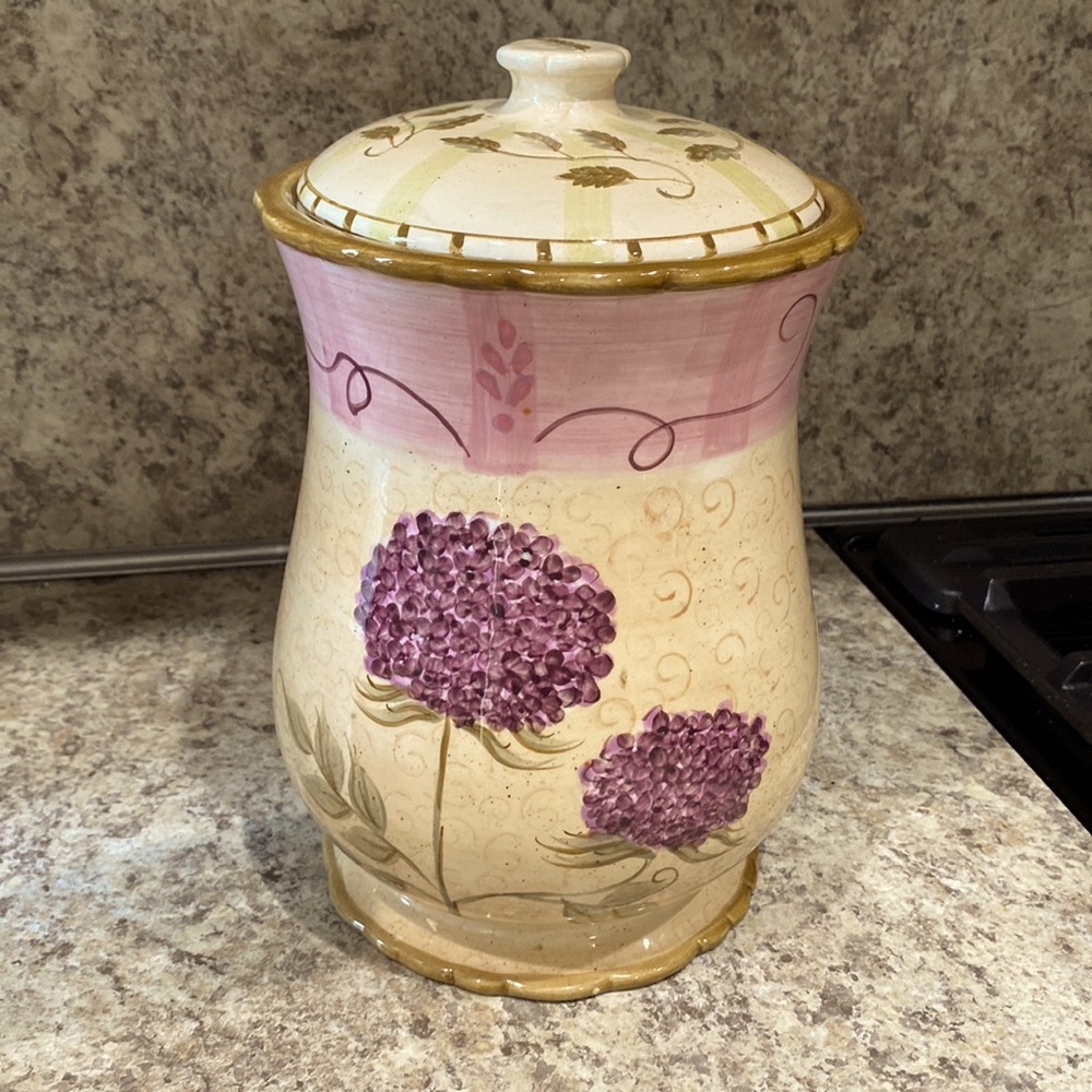 Gorgeous spring cookie jar canister hydrangea